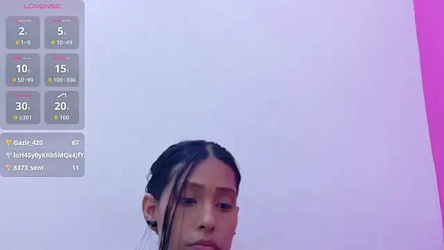 Live solo webcam of yourcuteneighbourr