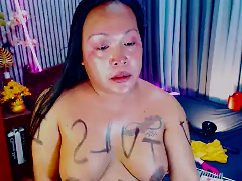 cumfactoryluna - CumFactoryLuna's free webcam - UK Sex Cams