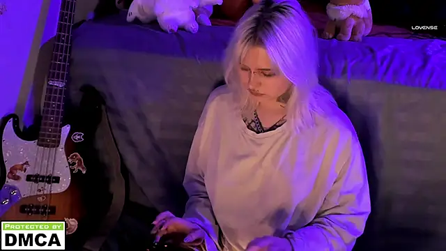 bixxxiz - Bixxxiz's free webcam