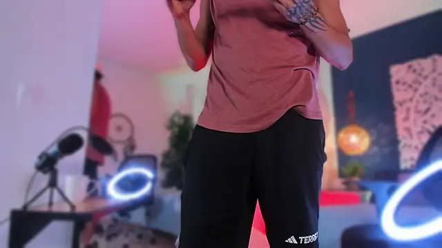 Donovan_Desmond webcam