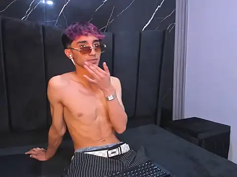 krisx_hl - KrisX_hl's free webcam - UK Sex Cams