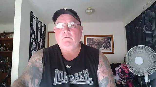 KINKYBLUEYES69 Live Webcam on Stripchat