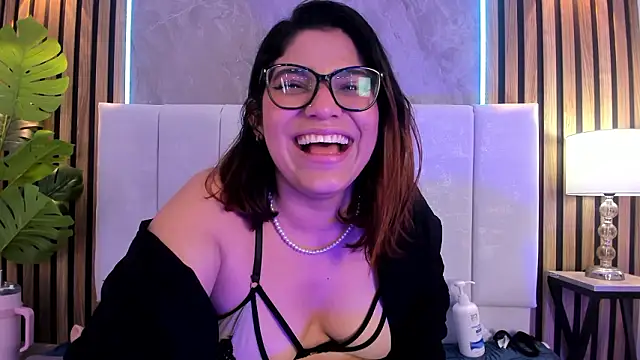 Carlotta_de_velour webcam