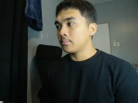 pinoyAdrianneXXX webcam