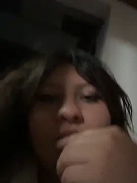 Webcam Model (Larissa_Antonella)  is live.Free join now!