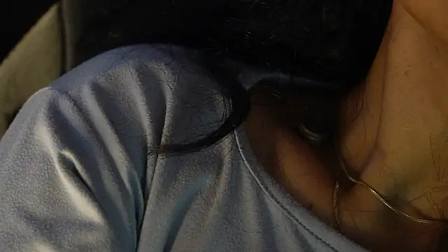 -AyeshaSinghania- webcam