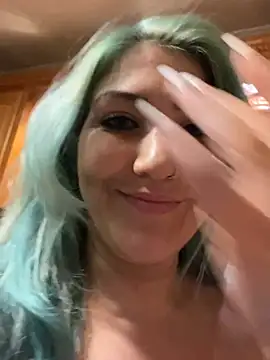 LittleMissEeve webcam