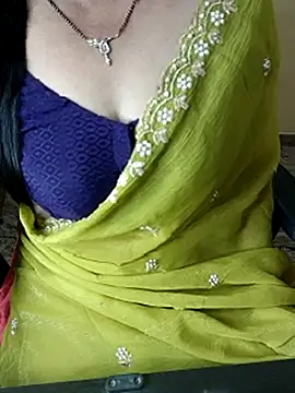Telugu_Mythrii webcam