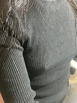 mina048 - Mina048's free webcam