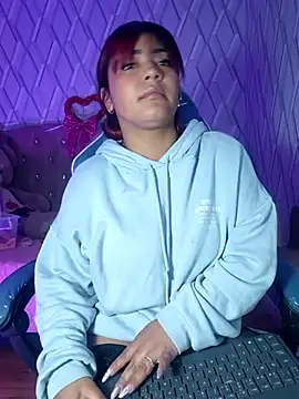 NicolleTaylor webcam