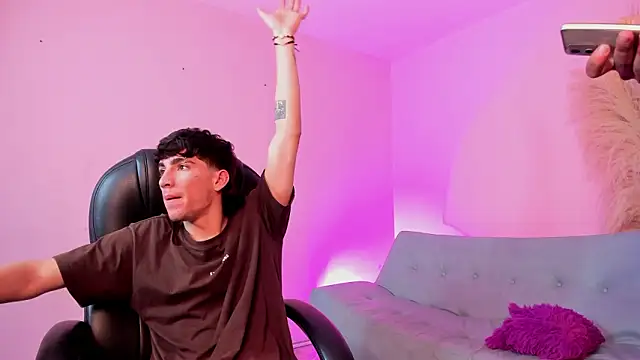 Handsomeboyss19's room