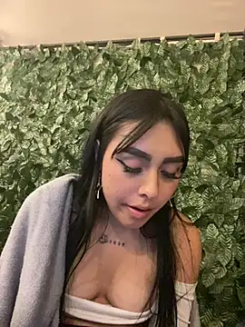 scarlett_pinkk1 (F teen) - control domi x3 min MVP