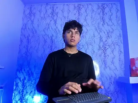 Valentino_Lane webcam