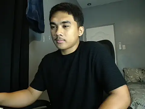 pinoyAdrianneXXX webcam