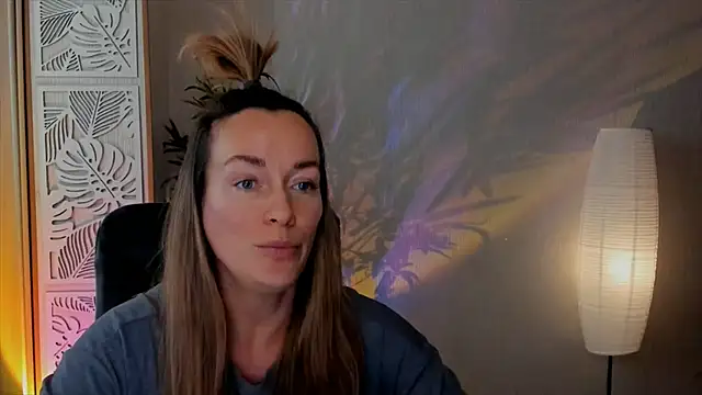 RebeccaMartinez webcam