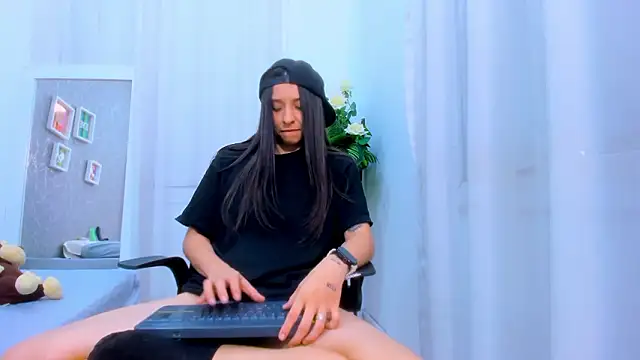 ViictoriiaSaenz webcam