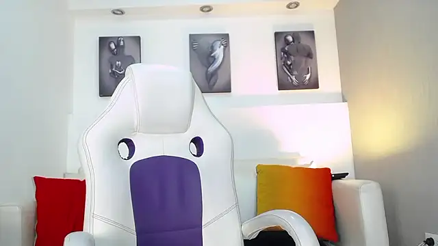 juankfit_45 (Ask my age) - remove the shirt 5 minutes