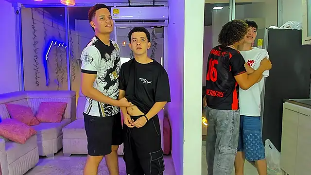 Houseofwarrios webcam