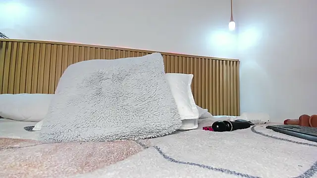 Sarita__Gomez webcam