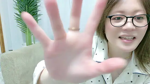 tuki_xxx (F milf) - 妊娠8か月が全裸になります♡