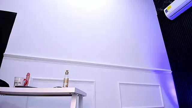 sienarosewood - Sienarosewood's free webcam