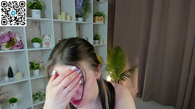 TessaDavidson webcam