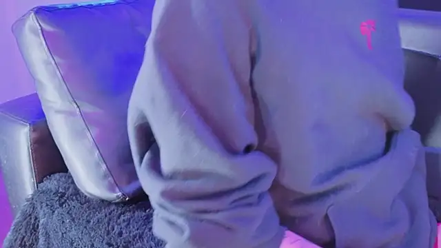 nova_salvatore - Nova_salvatore's free webcam - UK Sex Cams