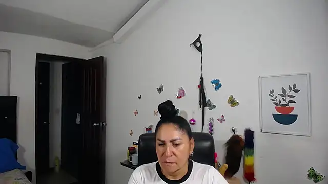 mature_bigboobs10 webcam