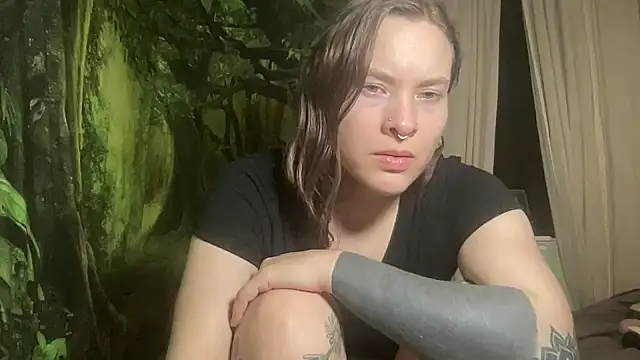 mo0ngoddess - Mo0ngoddess's free webcam - UK Sex Cams