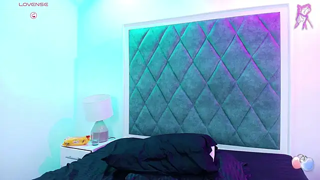 Alicia_smiith webcam