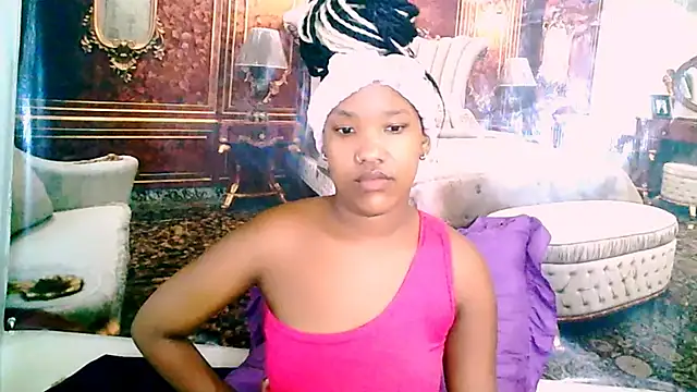 eroticsexyprada - EroticSexyPrada's free webcam