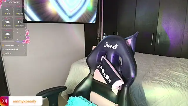emyxpearly - Emyxpearly's free webcam