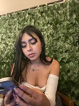 scarlett_pinkk1 webcam