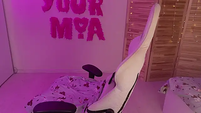 Miss_Mia_Murr webcam