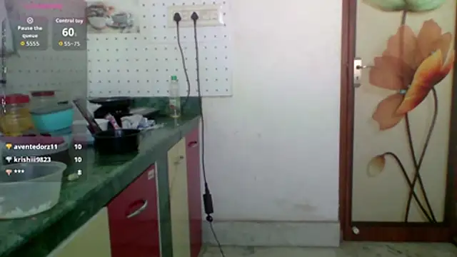 Teekhi_mirchii webcam