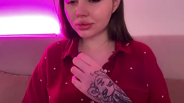 AlmaryKim's Stripchat show and profile