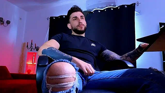 mightyaaron66 - MightyAaron66's free webcam