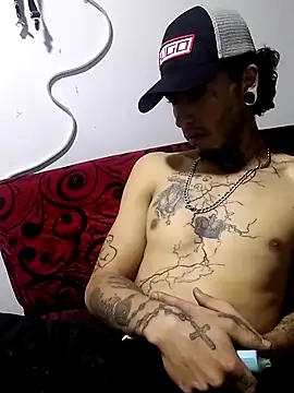 Tattoboy19cm webcam