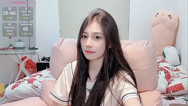 清纯美丽呆萌可爱无敌仙女的小卡卡，每日国王赠送小视频，不开票，大厅内容有限，更多内容解锁专属私聊哟