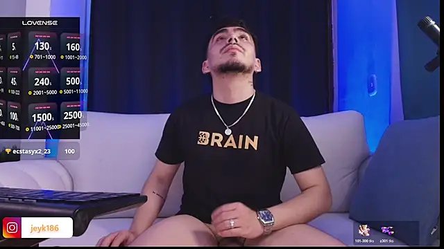 Guccy_Boy_Club webcam