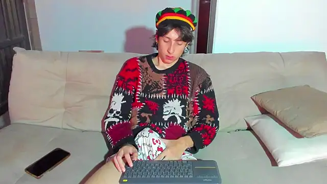 cirosky_elchicopolla webcam