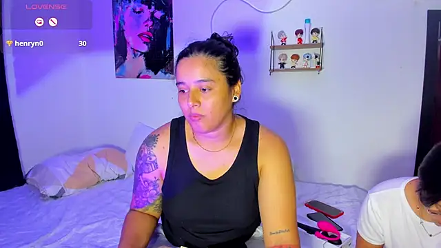 dilan_and_mia - Dilan_and_Mia's free webcam