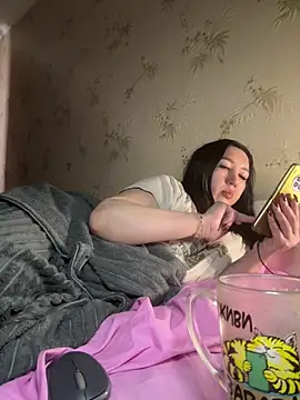 Naughtbaby_2025 webcam