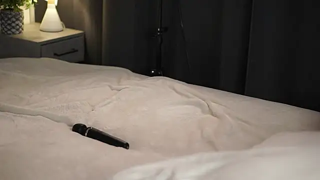 lettyslovacek - LettySlovacek's free webcam