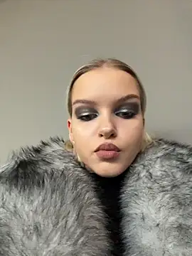 ashleymur - AshleyMur's free webcam