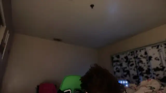 Yagurl___west webcam