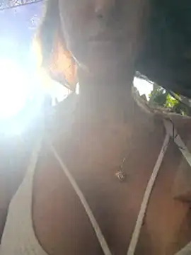 Bella-Grace from StripChat is Freechat