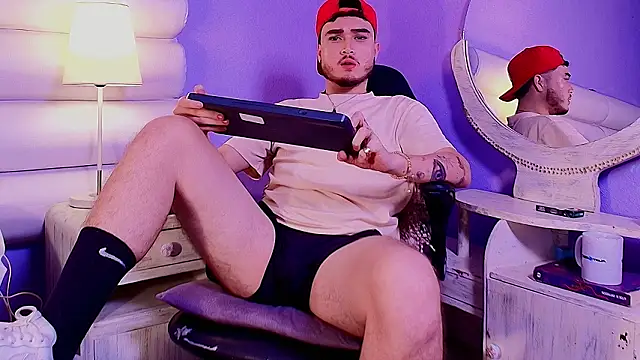 salvattore_muller - Salvattore_Muller's free webcam - UK Sex Cams