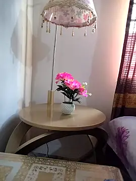 Webcam Model (Tanha18)  is live.Free join now!