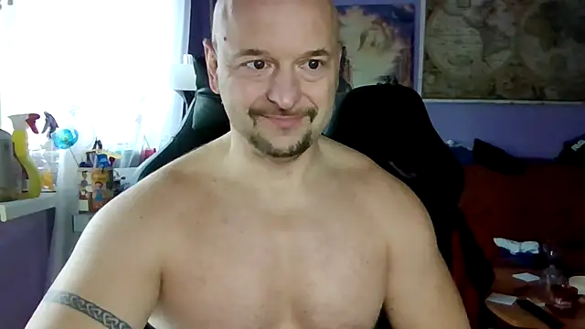 sports-beast - Sports-beast's free webcam